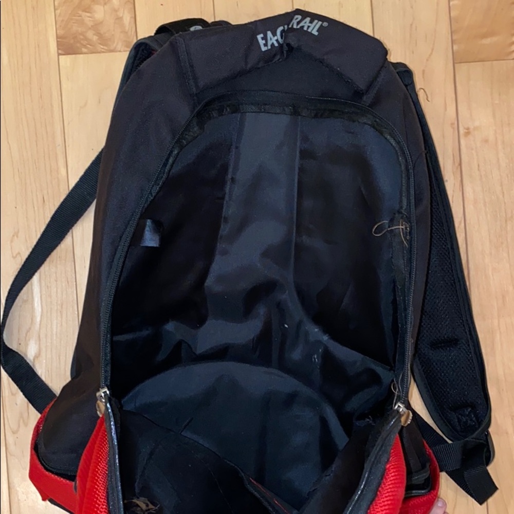 Backpack 🎒 - Picture 4 of 8